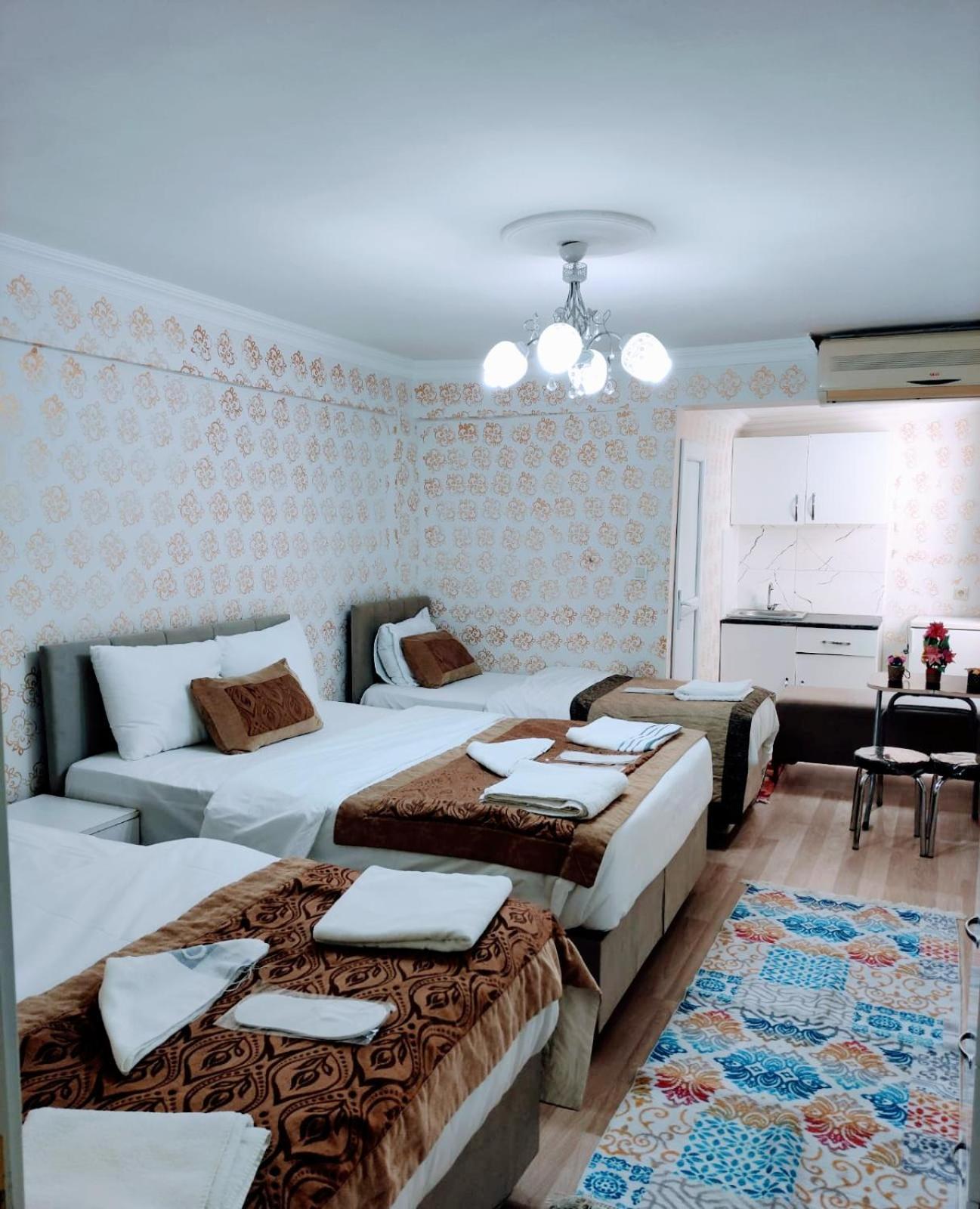 Ada Hotel apartamentowy *